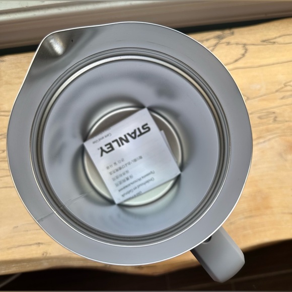 NEW Stanley The Stay Hot Fresh Press • 48 Oz 1.4 L Coffee Tea Maker NEW White - Picture 5 of 6